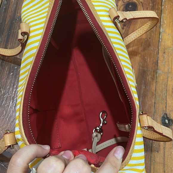 Dooney & Bourke yellow striped leather barrel satchel bag - Picture 8 of 16